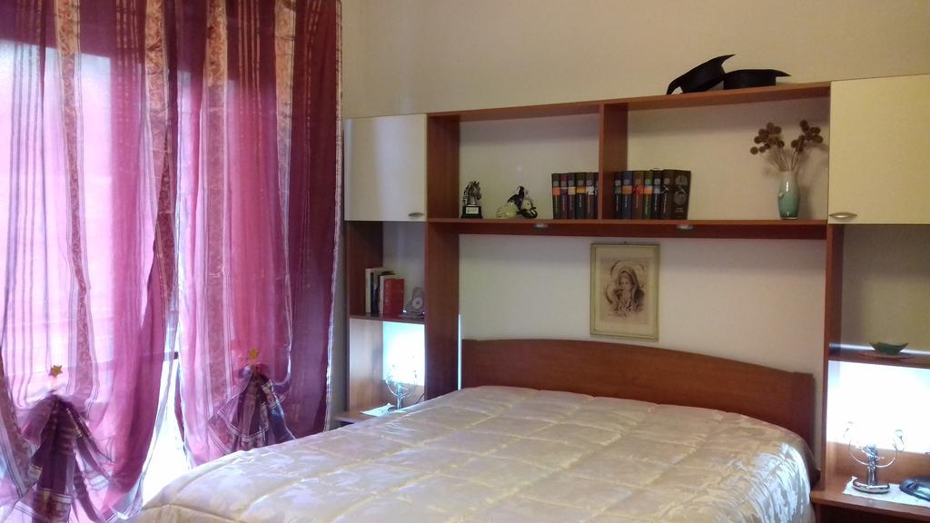 Appartamento con giardino privato Santo Stefano al Mare Esterno foto